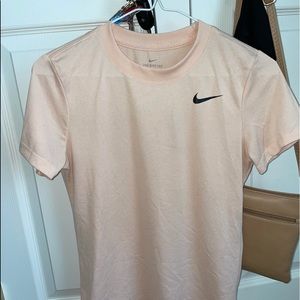 WOMENS NIKE T-SHIRT